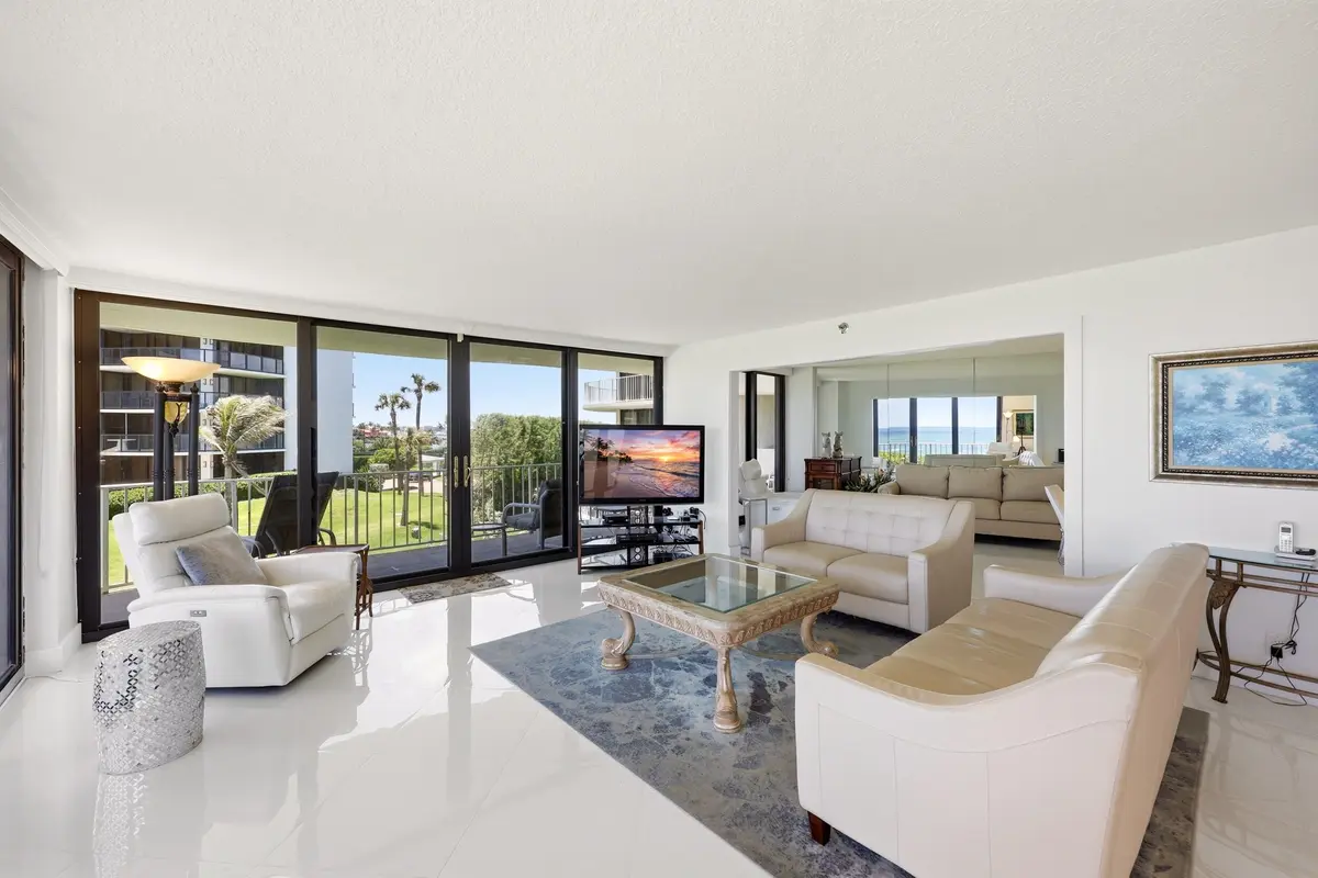 7_453a3525_autofill_38631124_5d3c0b73 at 3400 S Ocean Boulevard 2fii, Palm Beach