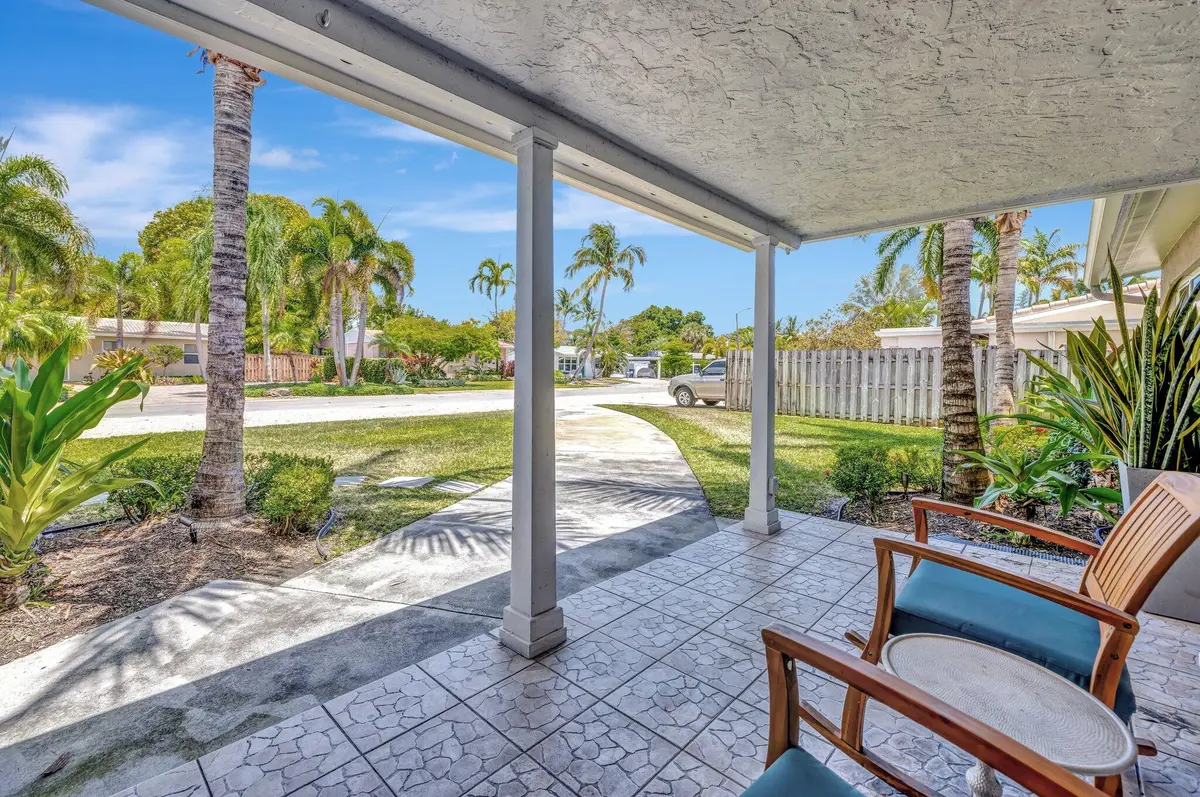 FRONT 5 at 14 NE 26th Court, Wilton Manors