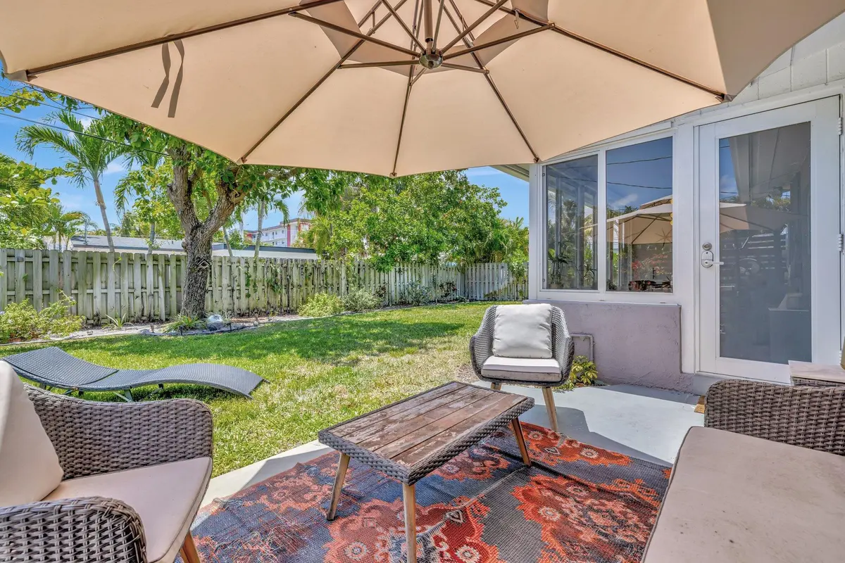 GARDEN 2 at 14 NE 26th Court, Wilton Manors