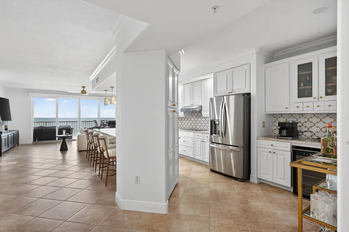 4180 N Hwy A1A Apt 604-14 at 4180 N Hwy A1a #604, Hutchinson Island