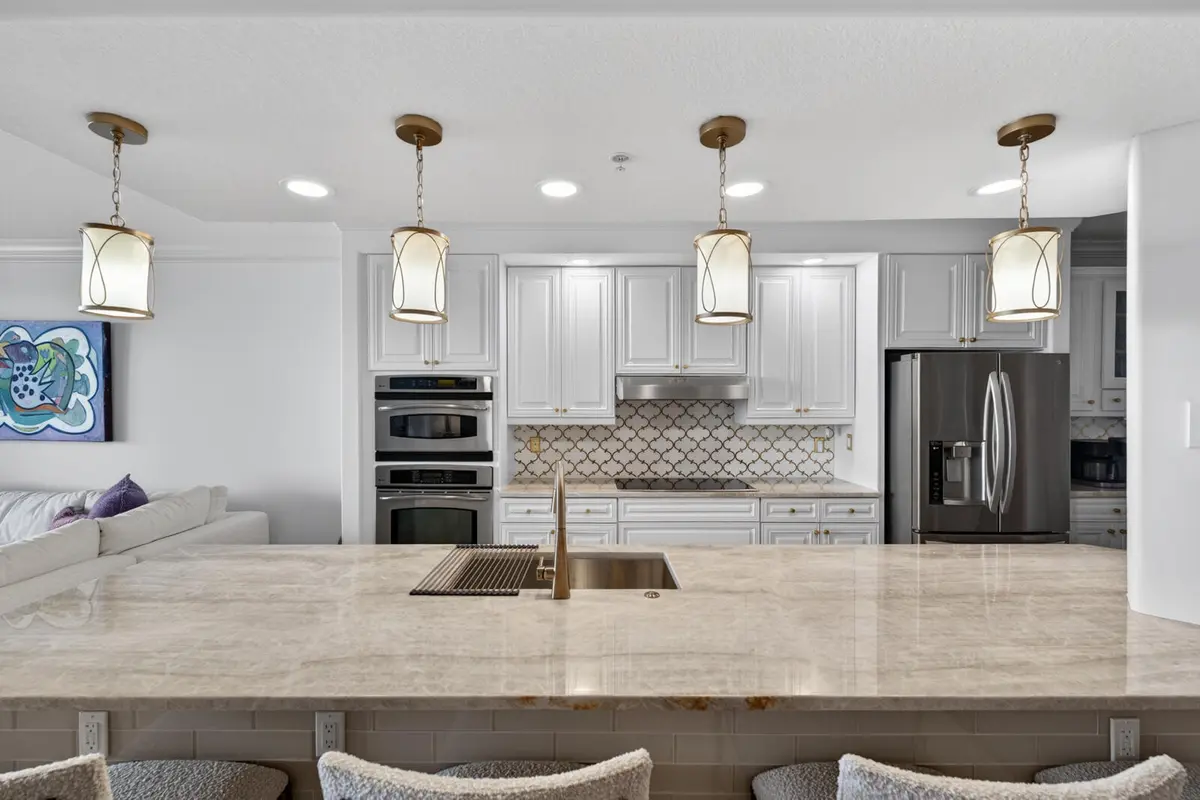 4180 N Hwy A1A Apt 604-17 at 4180 N Hwy A1a #604, Hutchinson Island