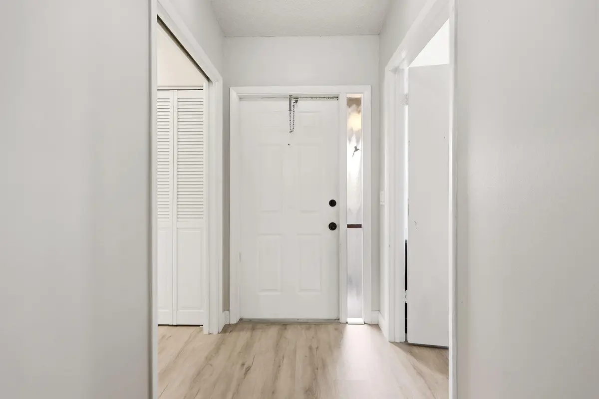 Foyer at 8227 SE Croft Circle K-7, Hobe Sound