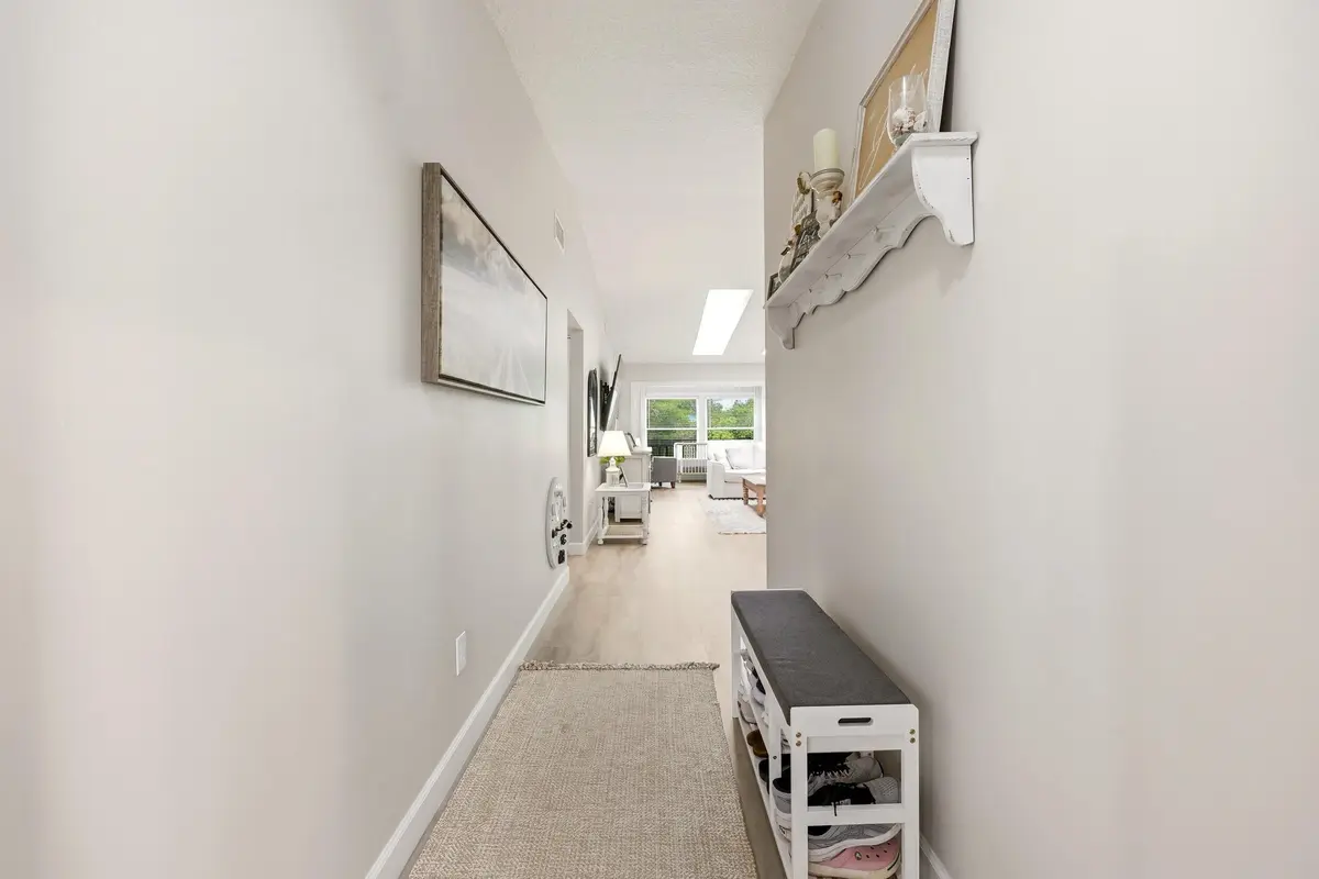 Foyer at 8227 SE Croft Circle K-7, Hobe Sound