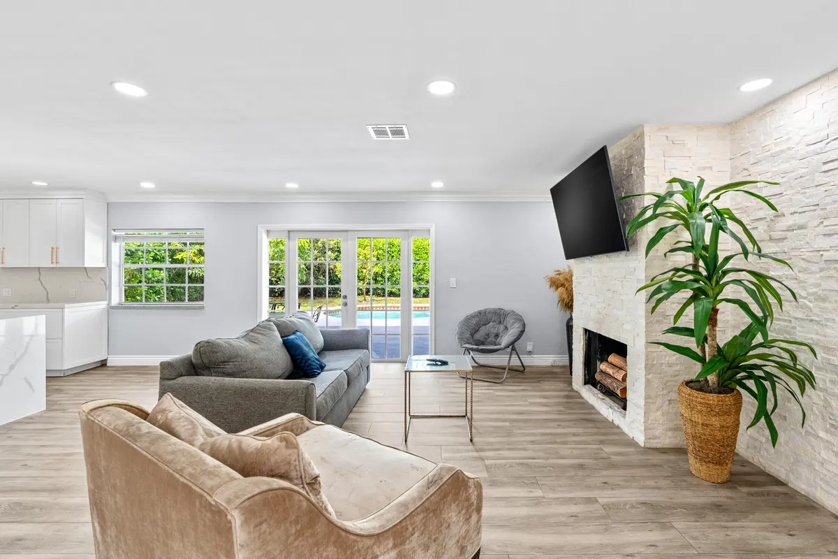 DSC01433-Edit at 10098 Ramblewood Drive, Coral Springs
