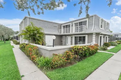 2704 Vision Drive, Palm Beach Gardens – leased
