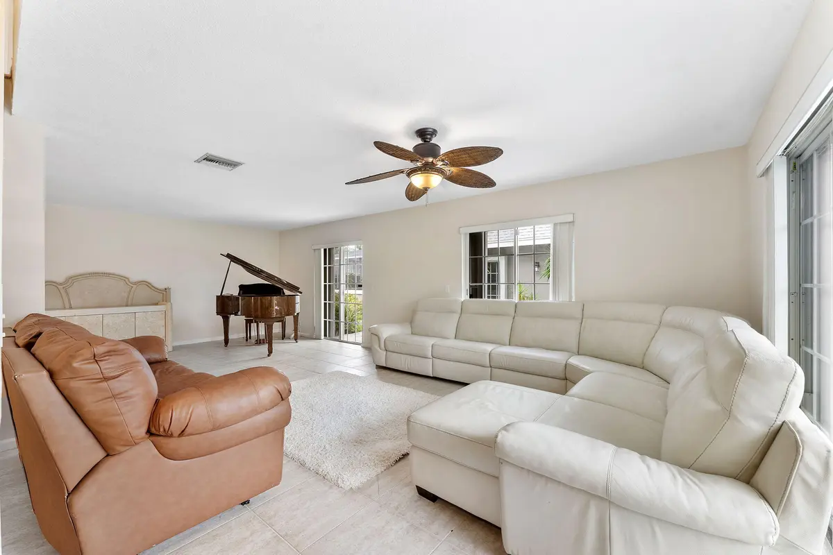 Living Area at 2704 Vision Drive, Palm Beach Gardens