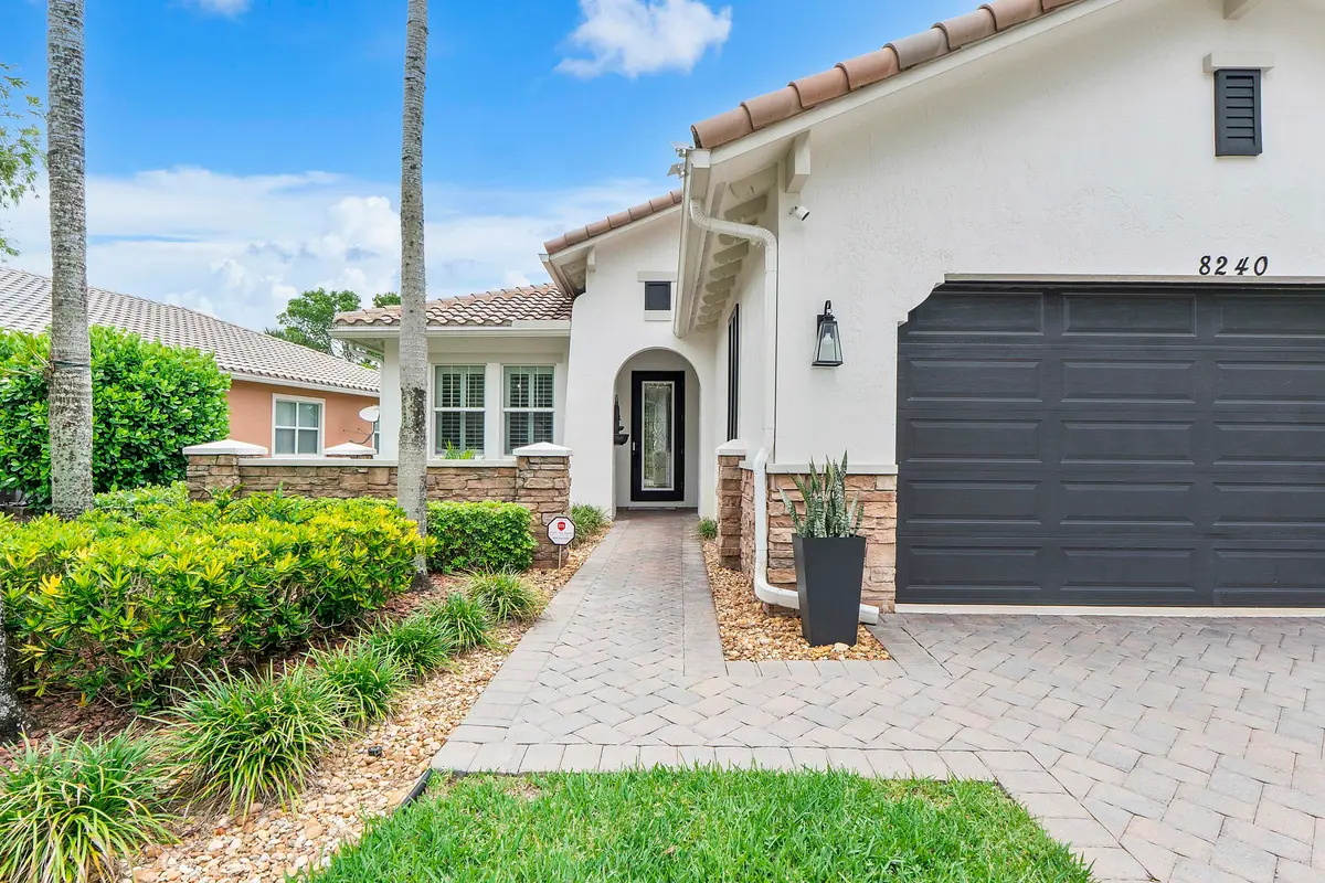 8240 Nw 120th Way_005 at 8240 NW 120th Way, Parkland