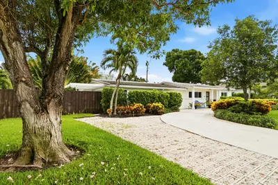 251 Gregory Place, West Palm Beach – Single Family Residence for sale