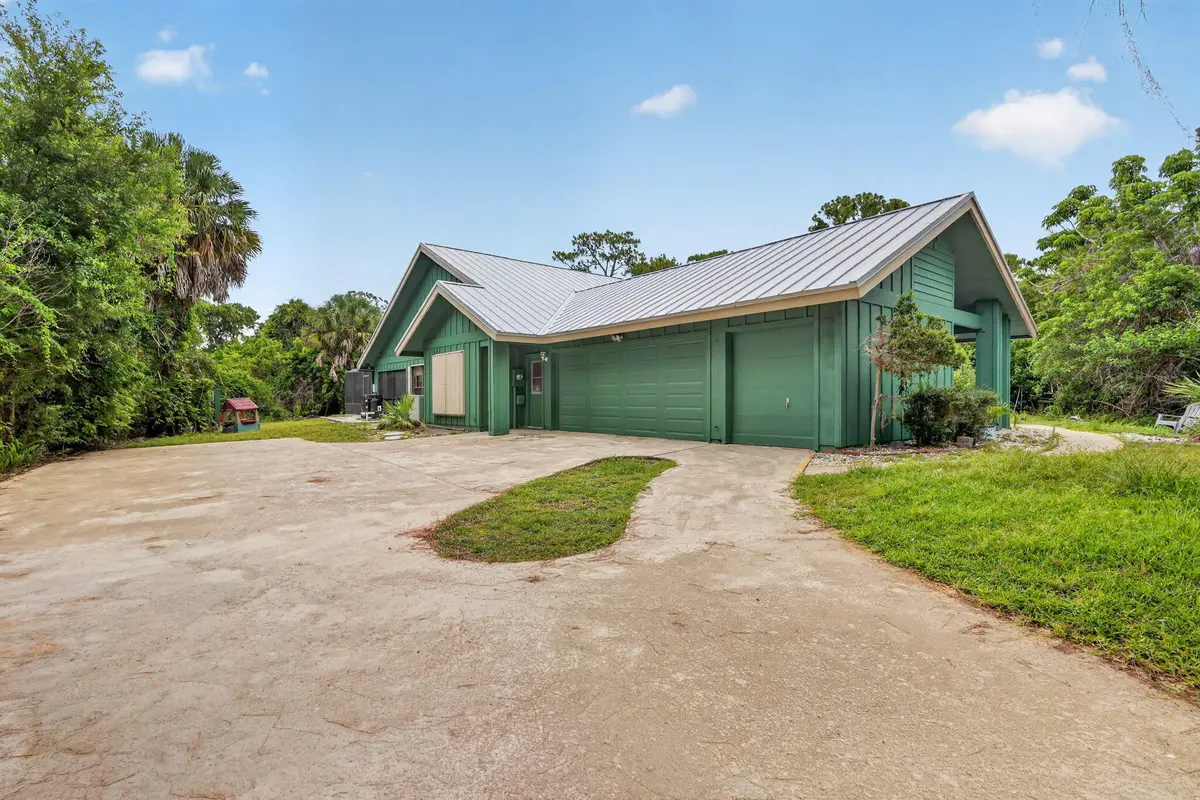 5-web-or-mls-5P1A7107 at 2111 SW Racquet Club Drive, Palm City