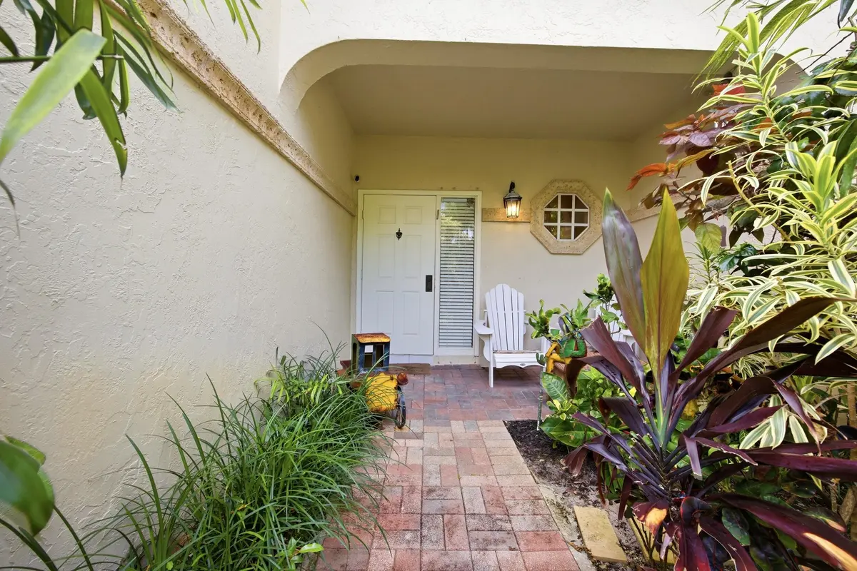 4_453a0848 at 6738 Via Regina, Boca Raton