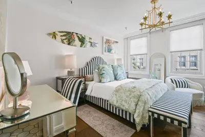 235 Sunrise Avenue 3038, Palm Beach – leased