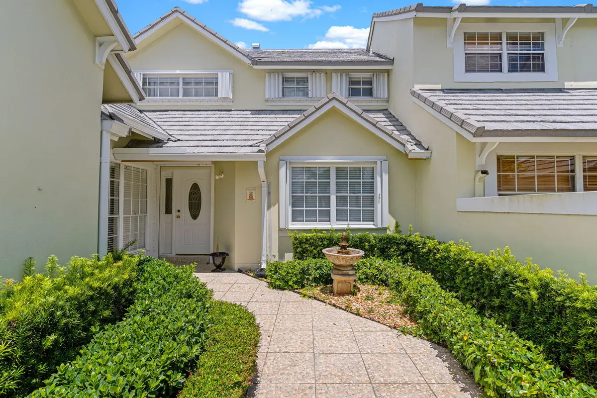 4-web-or-mls-04 at 4825 NW 98th Place, Doral