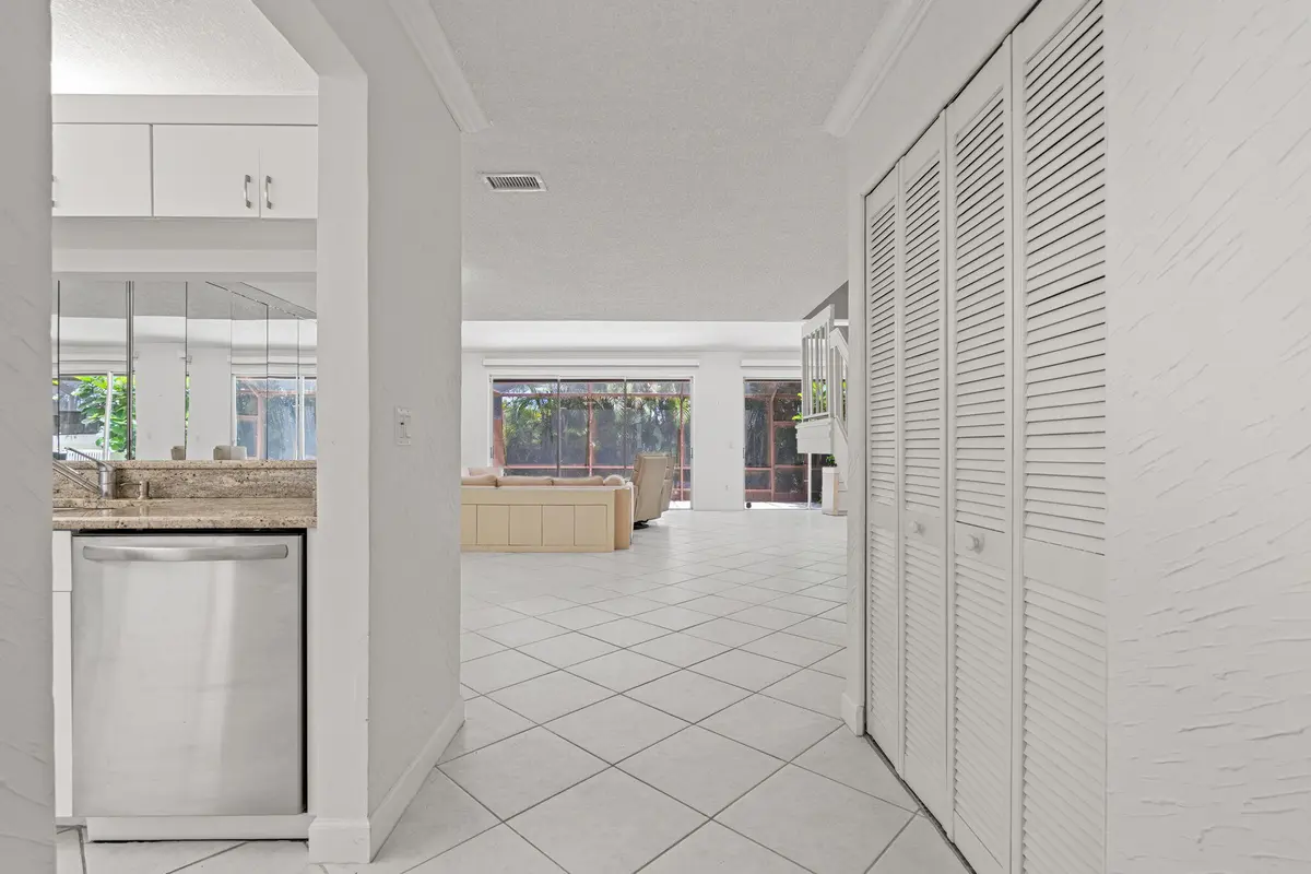 5-web-or-mls-05 at 4825 NW 98th Place, Doral