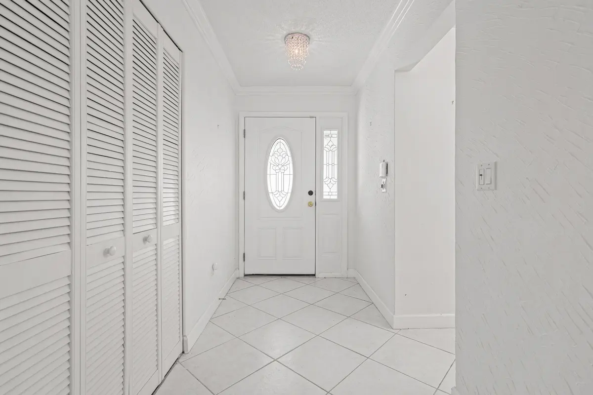 6-web-or-mls-06 at 4825 NW 98th Place, Doral