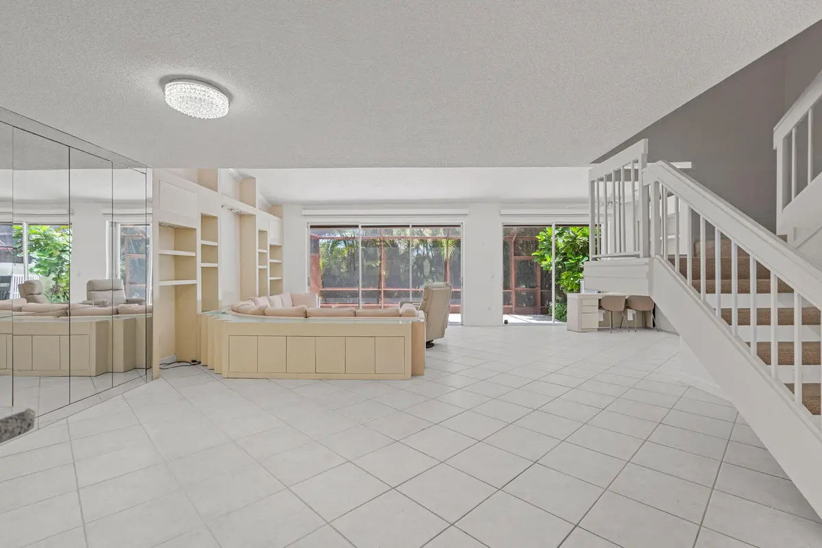 7-web-or-mls-07 at 4825 NW 98th Place, Doral