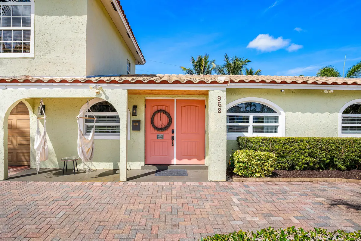 Front Entry at 968 Laurel Road, North Palm Beach
