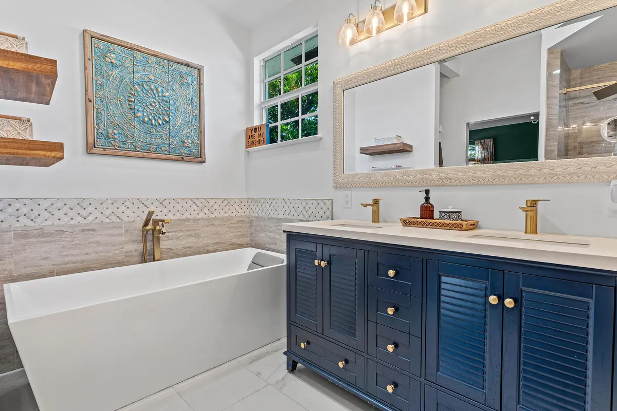 Primary Bath at 968 Laurel Road, North Palm Beach