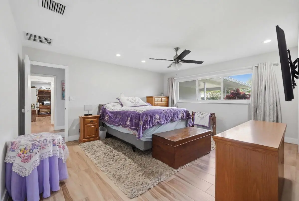 008_DSC03515_autoremove_37664926_reedit_ at 904 W Cypress Lane V-46, Pompano Beach