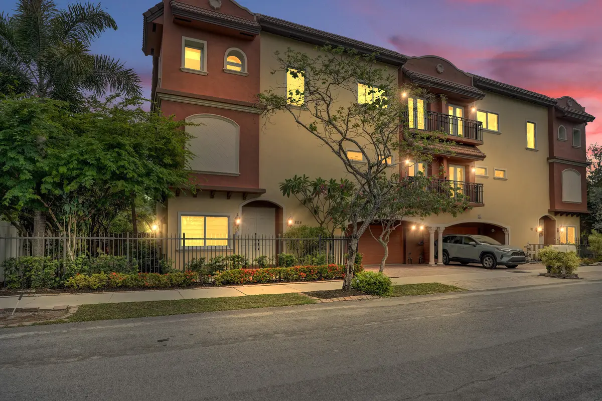 DSC00418 at 804 NE 7th Street, Fort Lauderdale