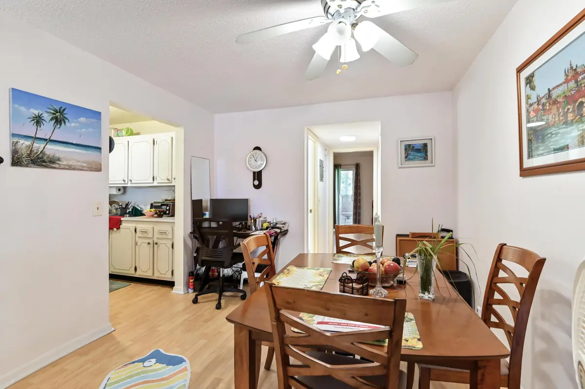 10 dining area 02 at 75 Camden Drive C, West Palm Beach