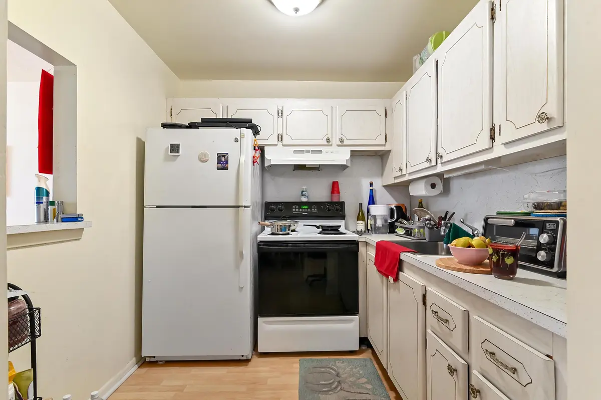 11 kitchen 01 at 75 Camden Drive C, West Palm Beach