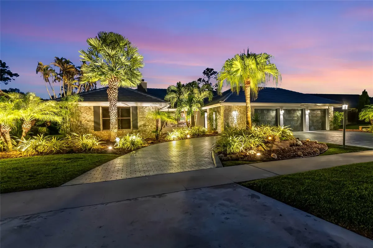 Photo 2 at 10182 Boca Woods Lane, Boca Raton