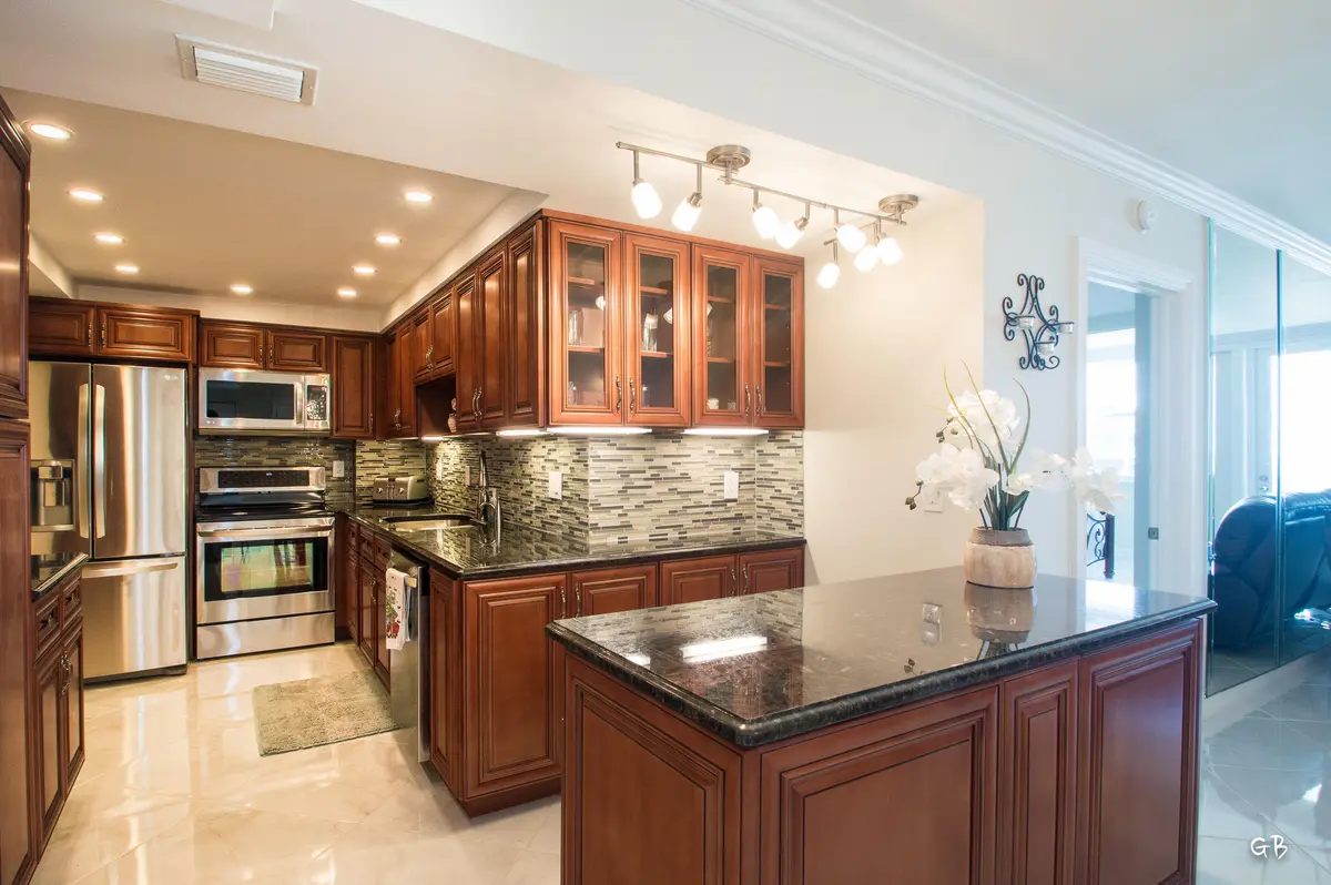 KITCHEN at 3450 S Ocean Boulevard 508, Palm Beach