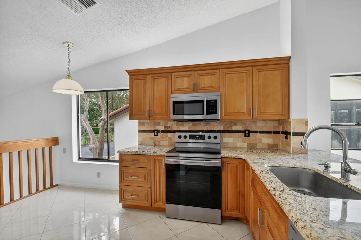 kitchen at 10231 N Circle Lake Drive 201, Boynton Beach