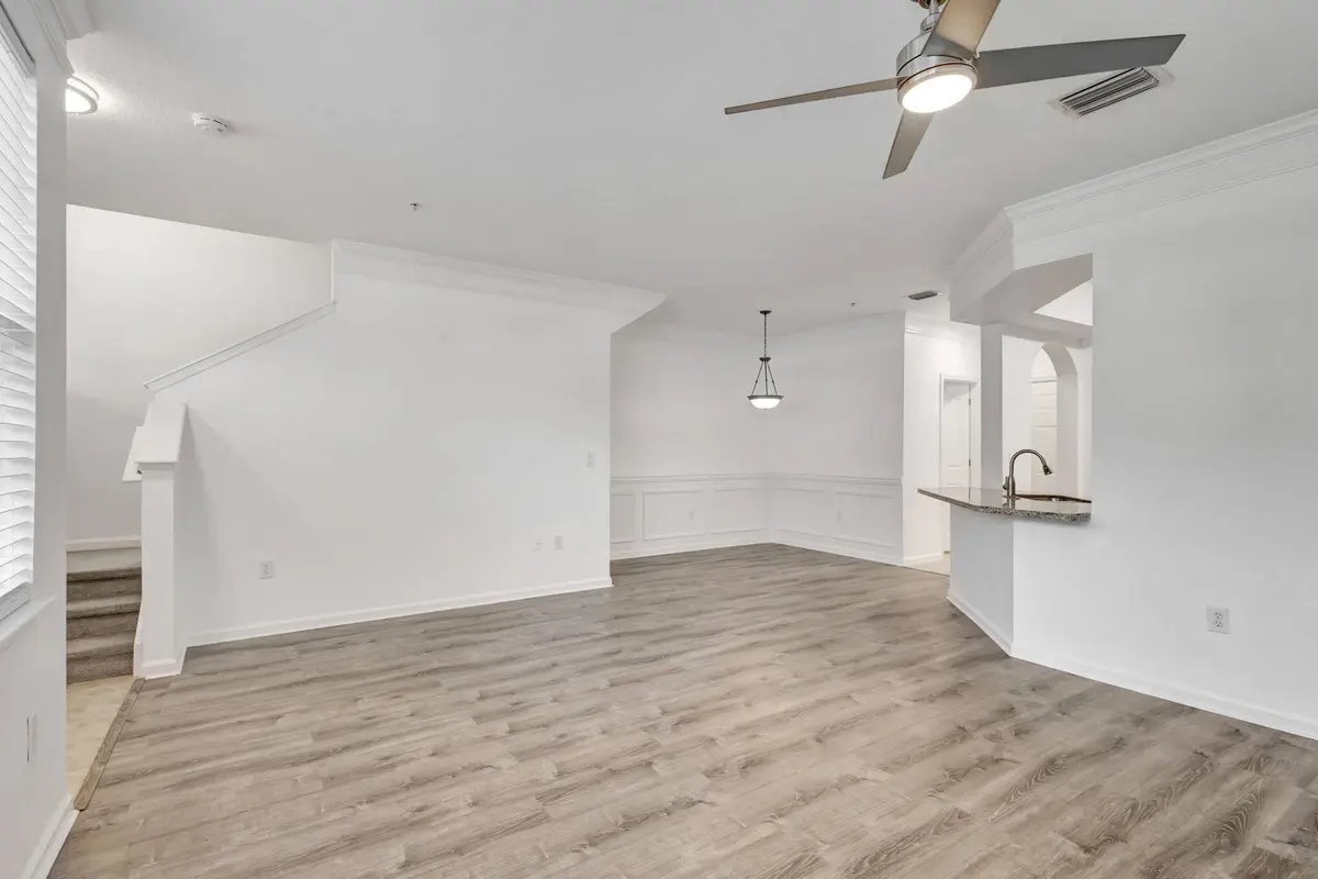 7-web-or-mls-5D1A0371 at 826 Dakota Drive 102, Jupiter