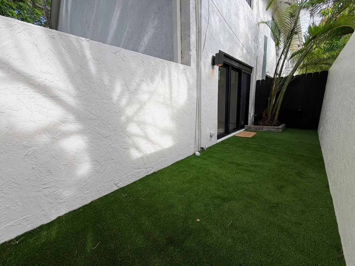 IMG_9017 at 575 NE 7th Avenue 4b, Fort Lauderdale