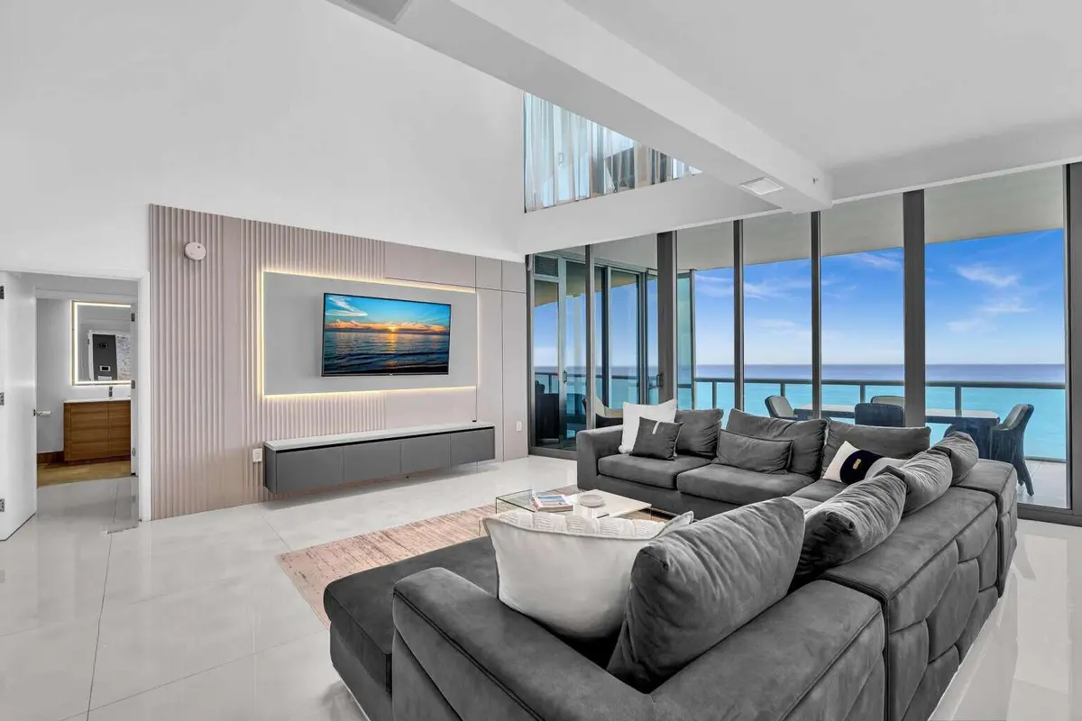005_Levy.5 at 17121 Collins Avenue 4403, Sunny Isles Beach