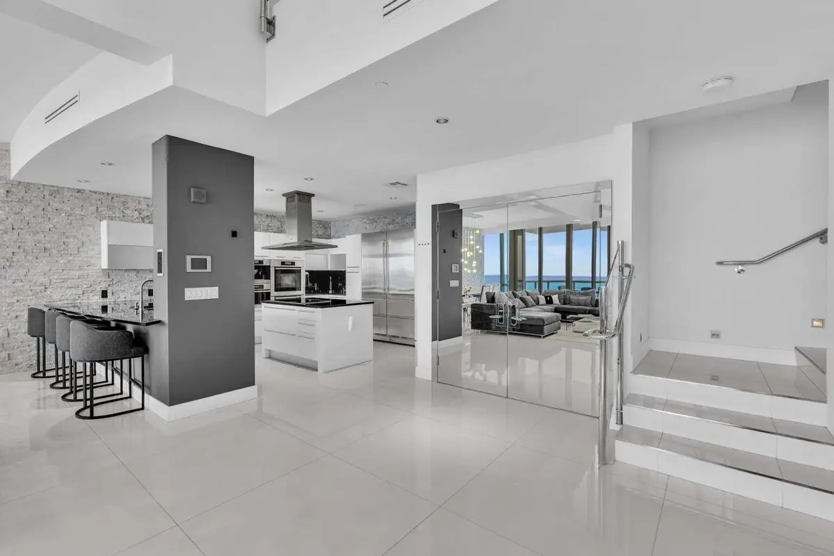 007_Levy.7 at 17121 Collins Avenue 4403, Sunny Isles Beach