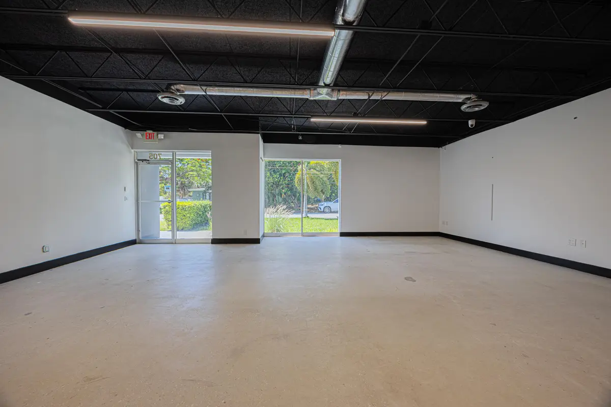 153A0093-HDR at 705 Bond Way, Delray Beach