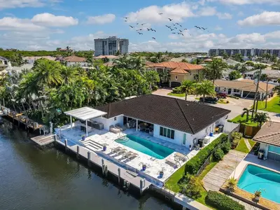 831 Dover Street, Boca Raton – Single Family Residence for rent