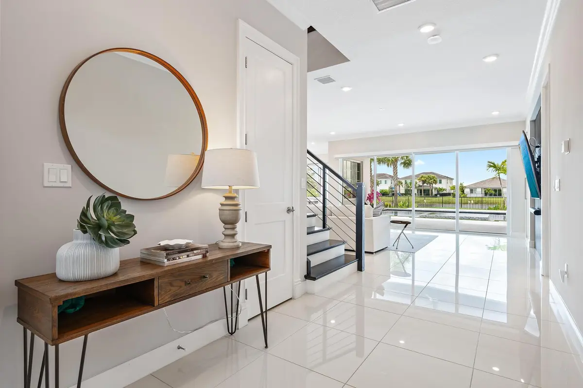 Foyer at 12115 Waterstone Circle, Palm Beach Gardens