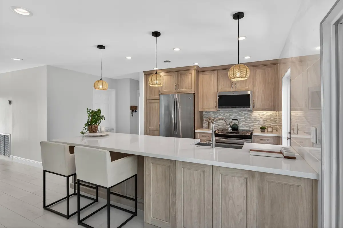 4800-40 at 4800 NE 15th Terrace, Oakland Park