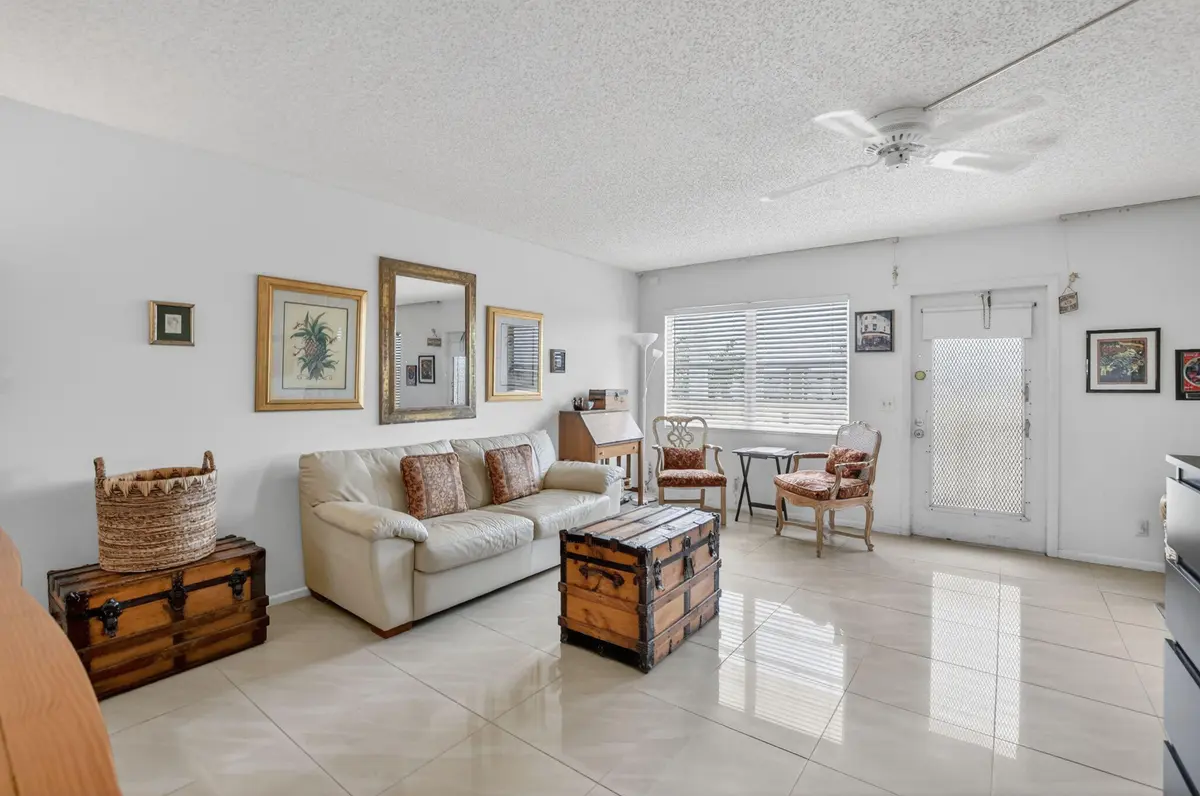 3-web-or-mls-DSC_7167 at 4024 Guildford 4024, Boca Raton