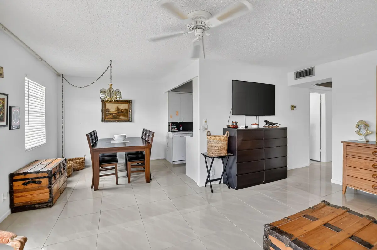 5-web-or-mls-DSC_7177 at 4024 Guildford 4024, Boca Raton