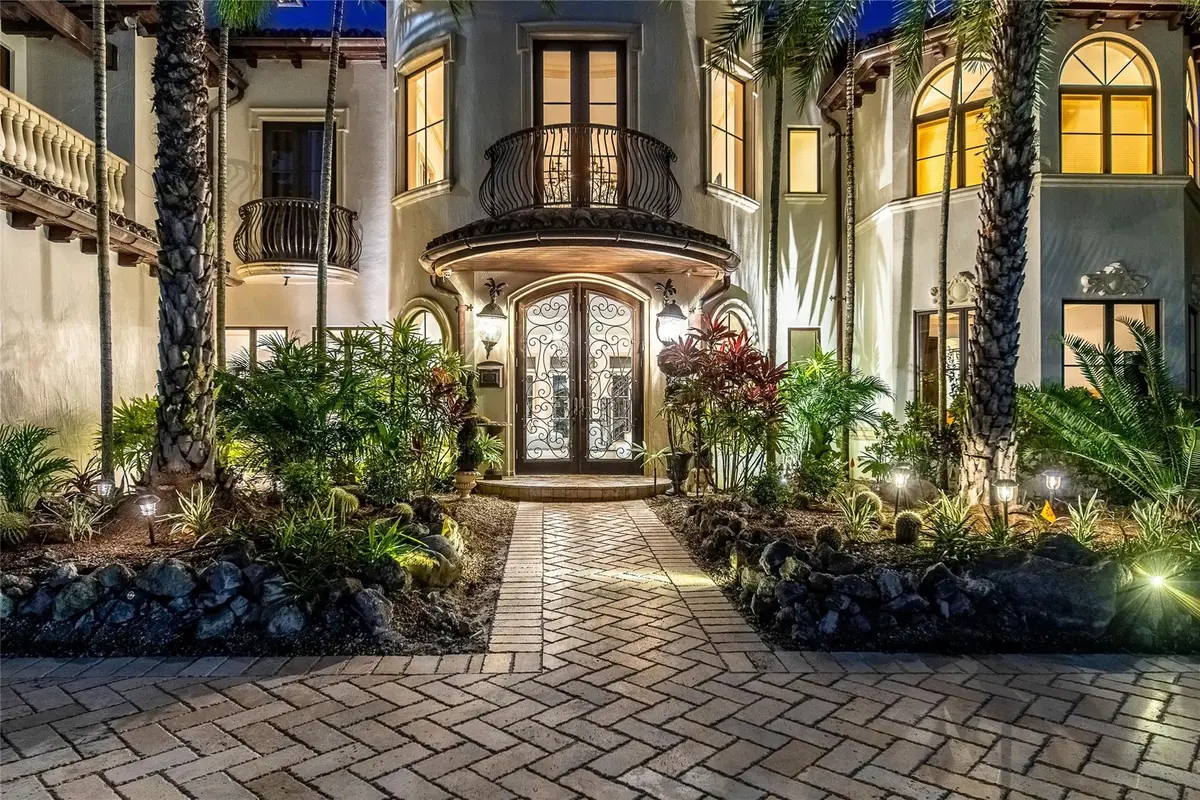 Photo 2 at 42 Nurmi Drive, Fort Lauderdale