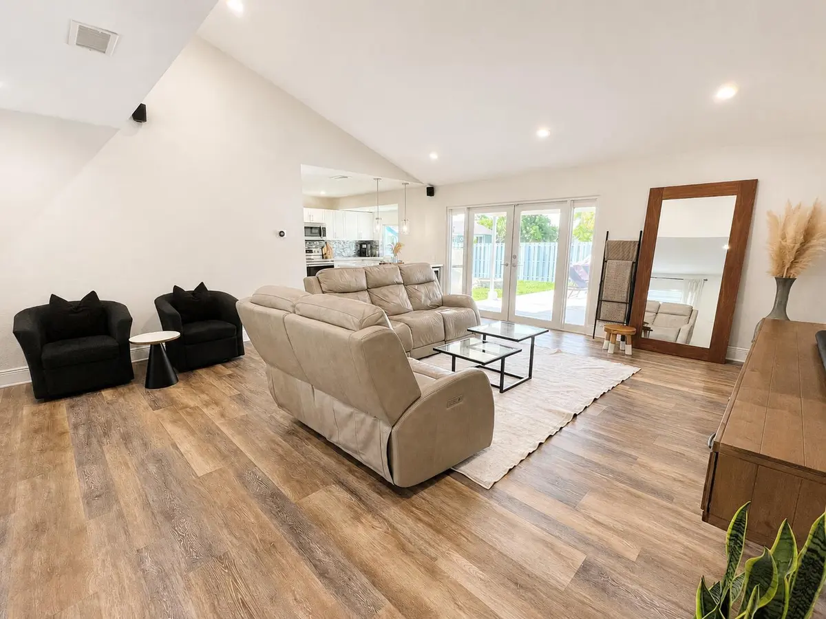 8 living room 3 at 11100 NW 25th Court, Sunrise