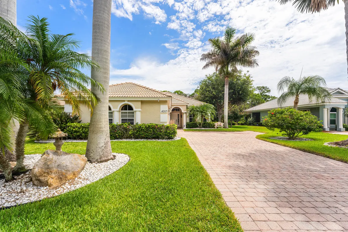 001-4717NorthwestWinterOakCourt-JensenBe at 4717 NW Winter Oak Court, Jensen Beach