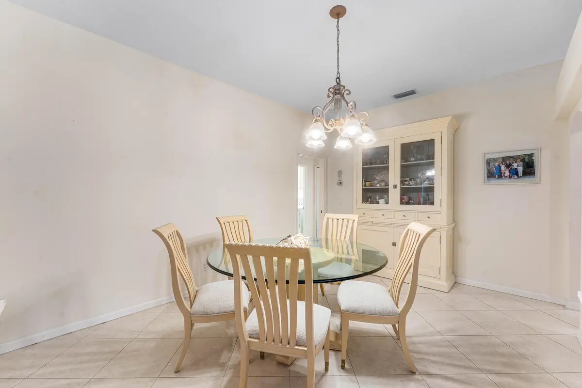 006-4717NorthwestWinterOakCourt-JensenBe at 4717 NW Winter Oak Court, Jensen Beach