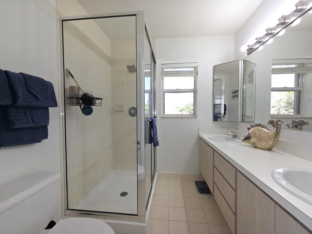 Master Bath at 3391 SW Sunset Trace Circle, Palm City