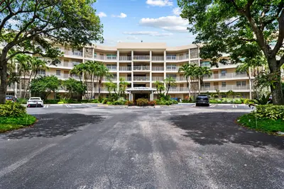800 Cypress Grove Drive 211, Pompano Beach – sold