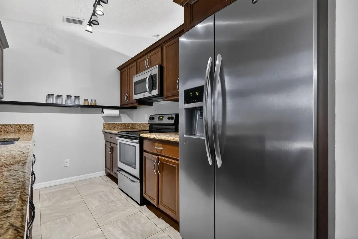 18-web-or-mls-_14A1376 at 1145 Julia Heights Drive, Lantana