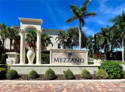 9887 Baywinds Drive 4305, West Palm Beach – Condominium for sale