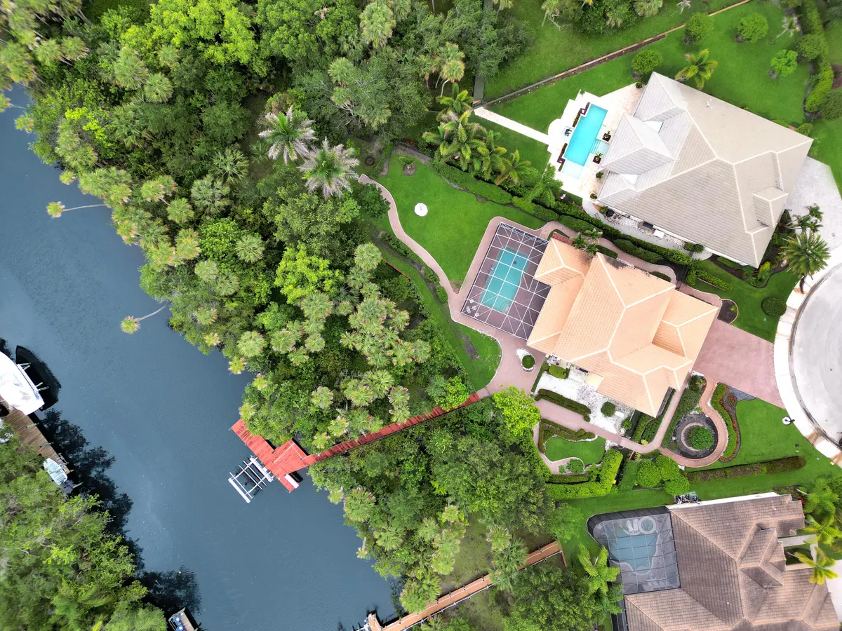 Overhead aerial low at 299 SW Lost River Road, Stuart