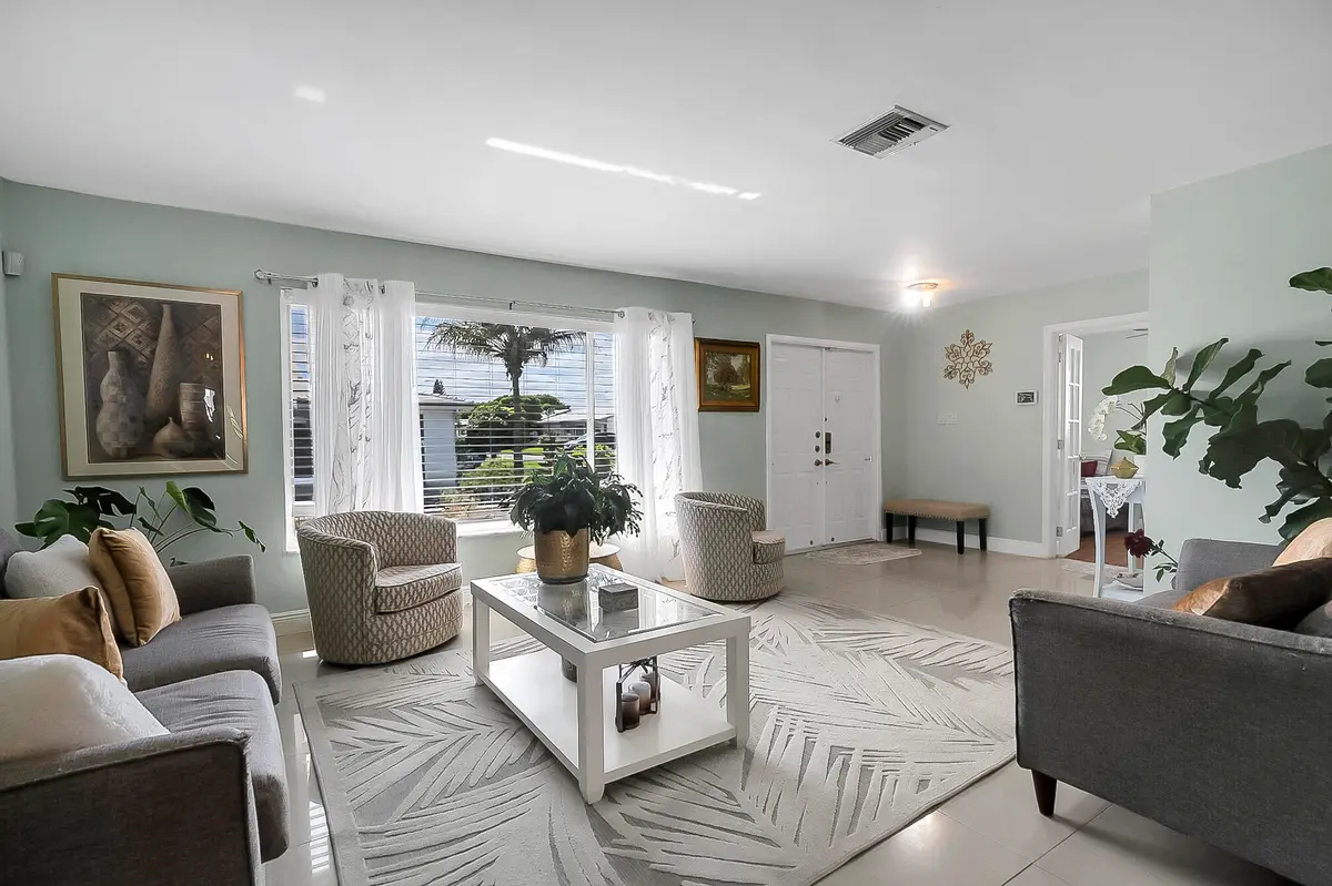 DSC01351 at 7204 NW 71st Avenue, Tamarac