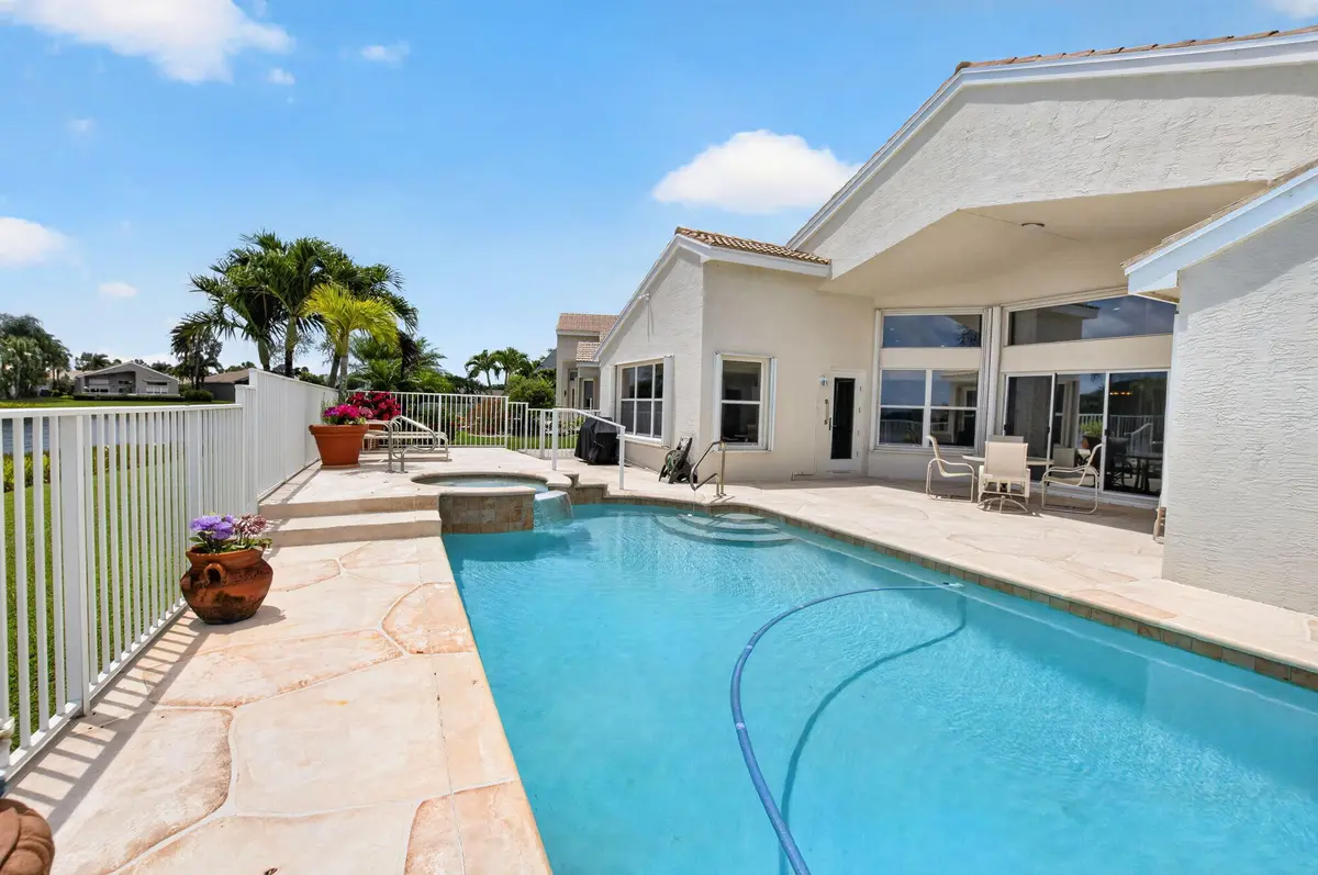 POOL/SPA OVERLOOKING LAKE at 13461 Barcelona Lake Circle, Delray Beach