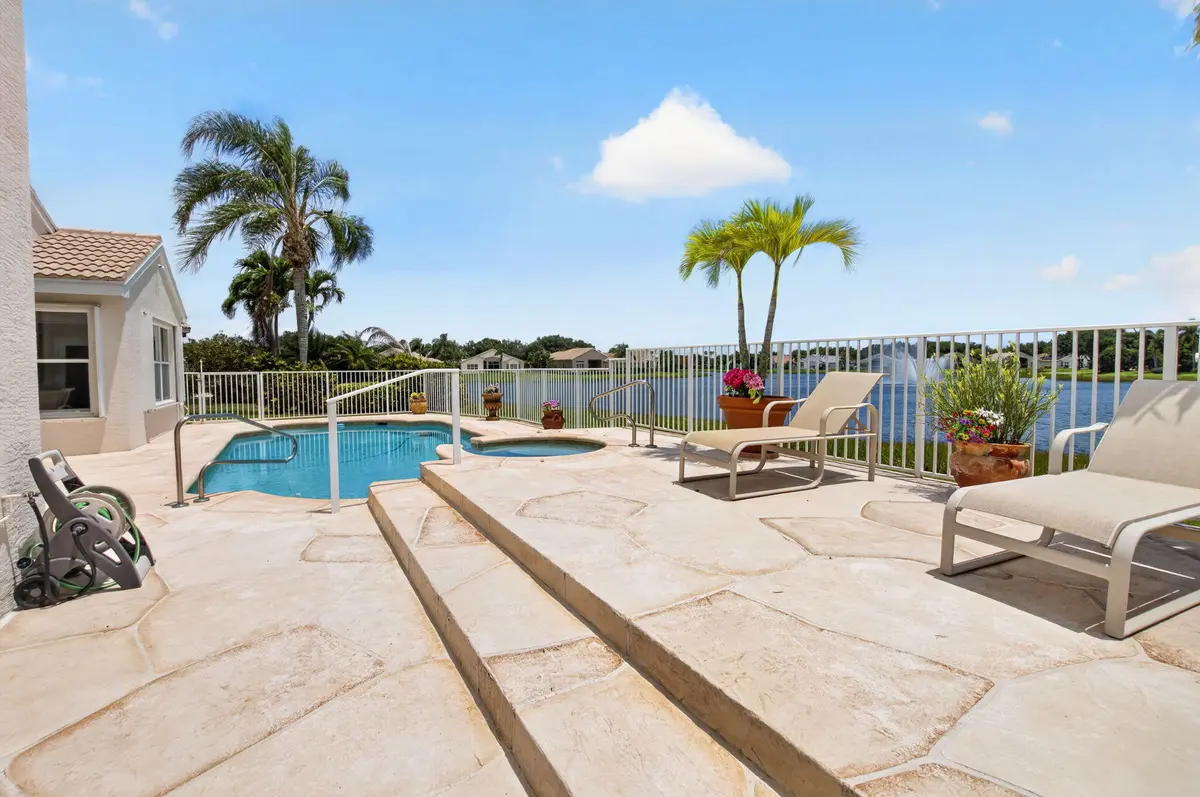 POOL/SPA OVERLOOKING LAKE at 13461 Barcelona Lake Circle, Delray Beach